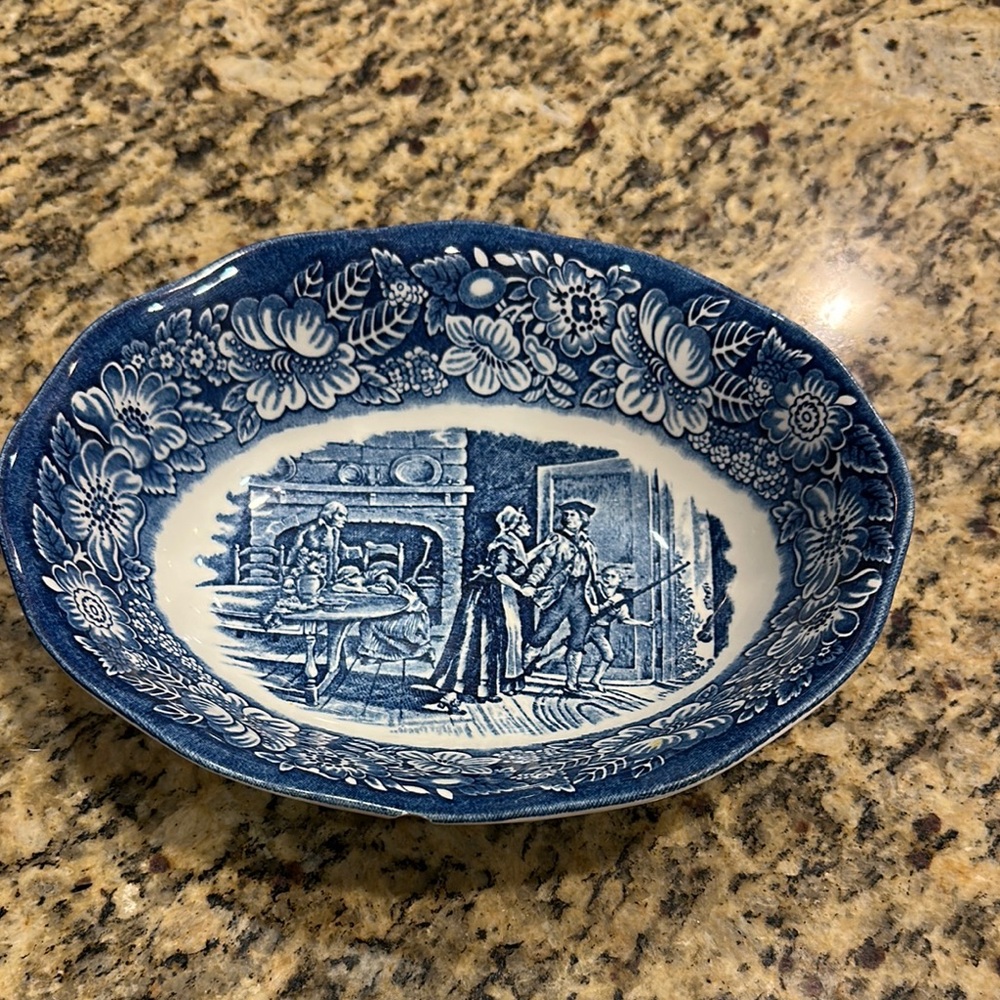 Liberty Blue Staffordshire serving bowl, historical colonial scenes, minute men